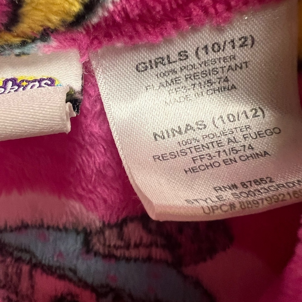 SHOPKINS GIRLS PLUSH PINK ROBE W/COLORFUL SHOPKINS CHARACTERS
SIZE 10-12 - Picture 10 of 10